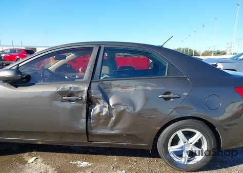 2013 Kia Forte Ex z USA, uszkodzony, nr VIN KNAFU4A23D5731260